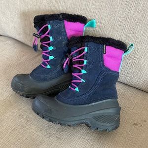 Kids north face winter boots size 13